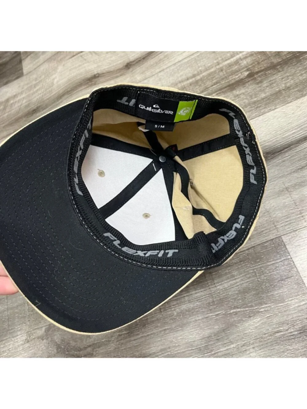 Quicksilver Graphic Embroidered FlexFit Fitted Flat Round Bill Hat Sand One Size